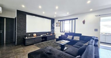 fb7cf210.jpg