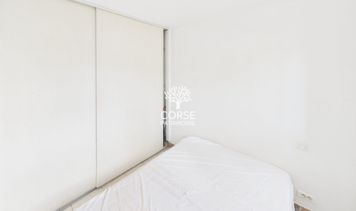 e0b5b8a4.jpg